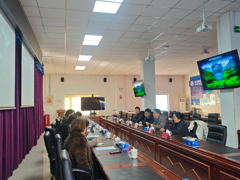 北京師范大學團隊蒞臨中網(wǎng)動力研發(fā)基地調(diào)研(圖3) 北京師范大學團隊蒞臨中網(wǎng)動力研發(fā)基地調(diào)研(圖3)